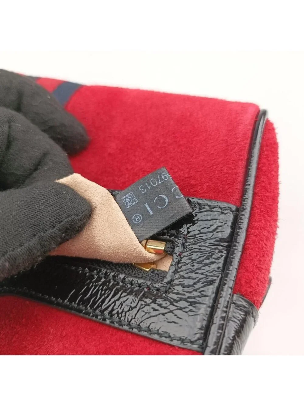 Gucci brand color